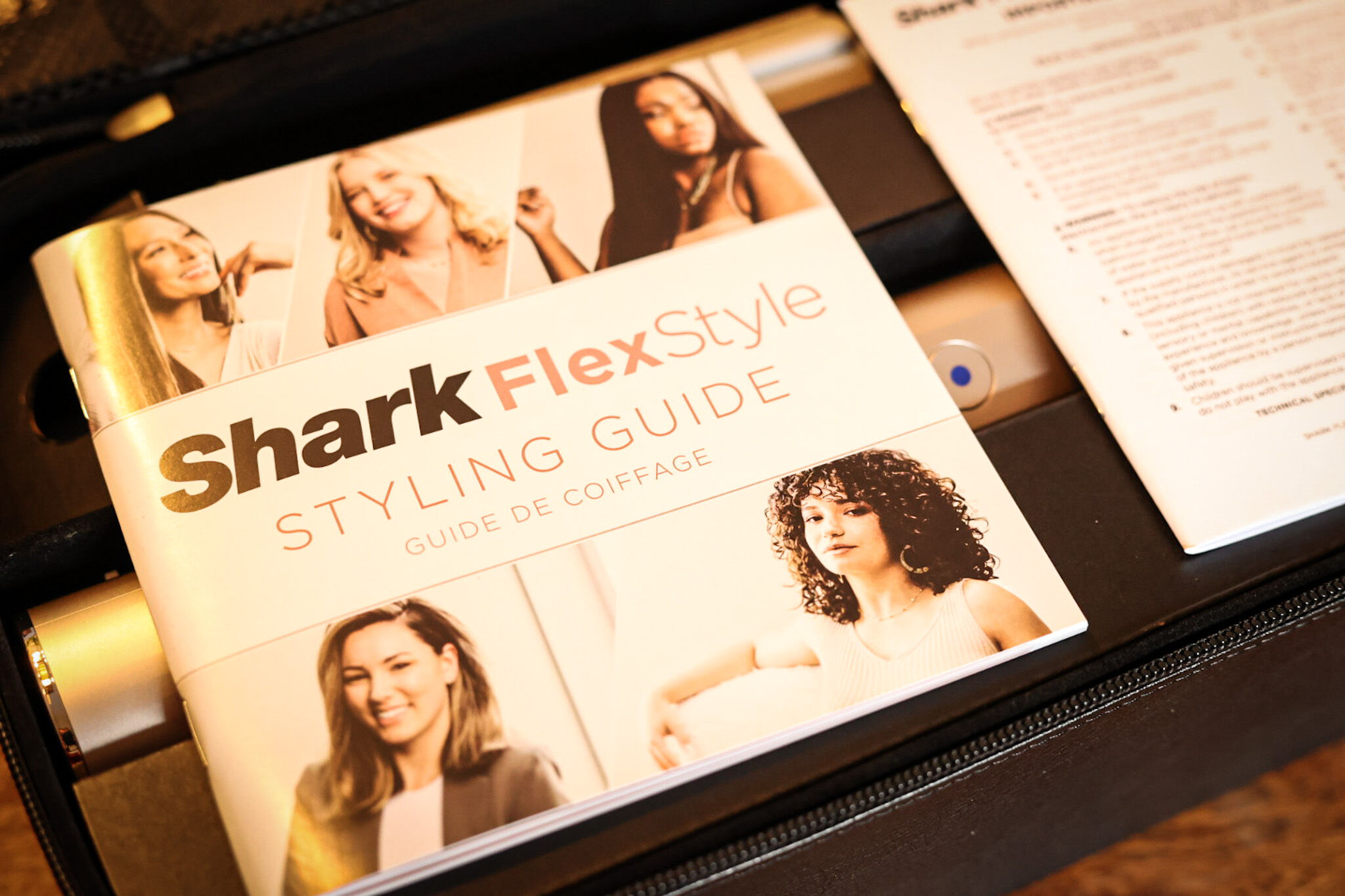 You can see the instructions for the Shark FlexStyle. 